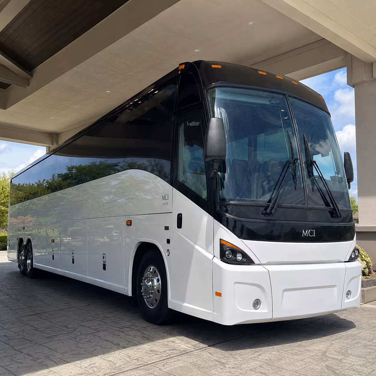 find airport transportation for visitors flying into the utica area