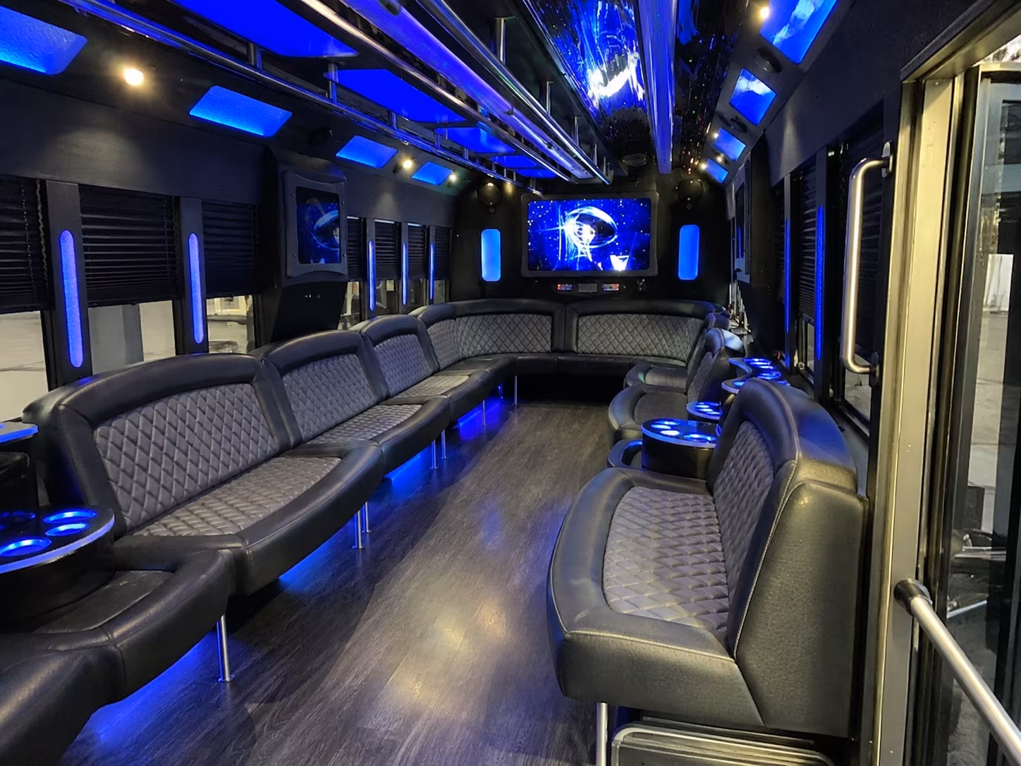 utica 28 passenger party bus interior